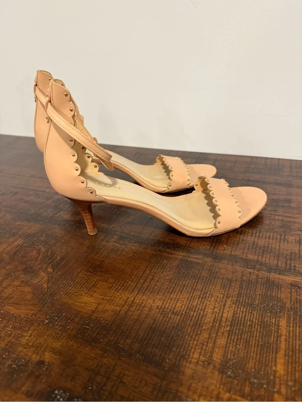 Women's Coach Monica Scalloped Leather Heels 8 Shoes